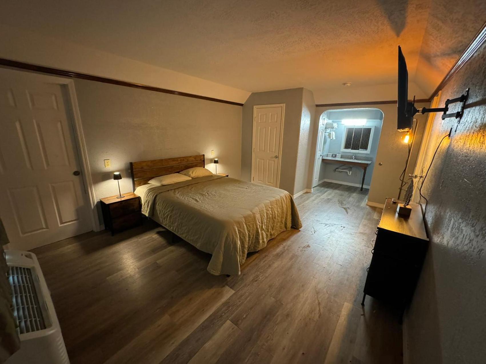 Bo Hotel Canadian Courts Eksteriør bilde